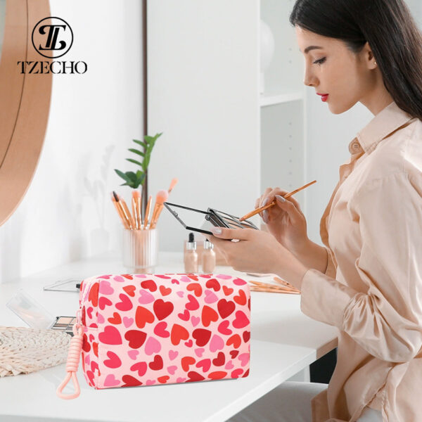 O1CN01TQTXxb1P4UoQQ2854_2208393731787-0-cib Wholesale Love Gift Cute Valentine's Day Cosmetic Bag Christmas Storage High-value Bag