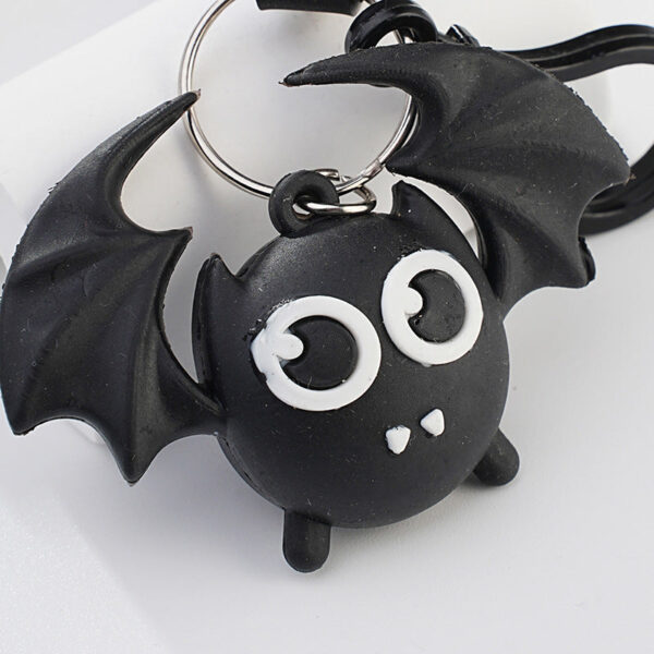 Wholesale Metal Ring Halloween Cartoon Bat Keychain