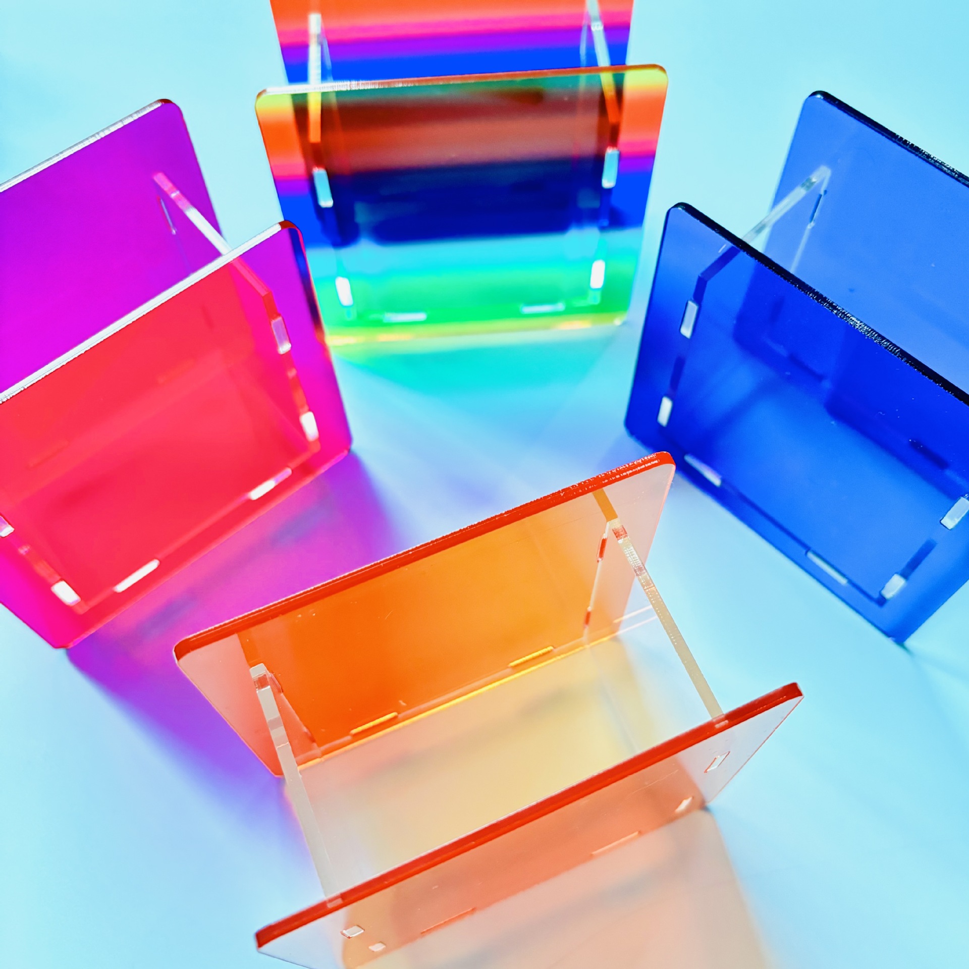 Wholesale 10cm stationery solid color jelly color transparent acrylic pen holder