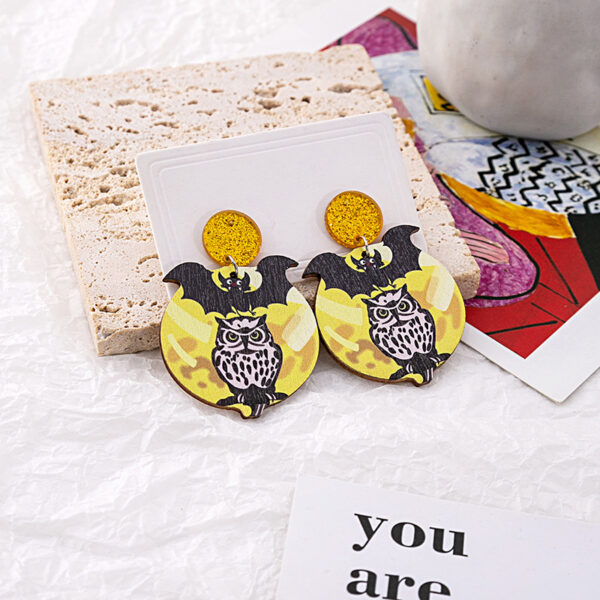 Wholesale Halloween Party Funny Bat Wooden Earrings