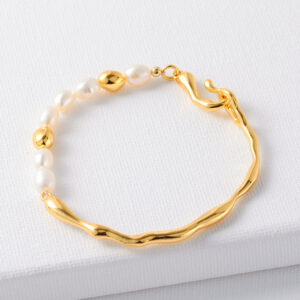 Wholesale French Natural Baroque Pearl Asymmetric  Stainless Steel Bracelet