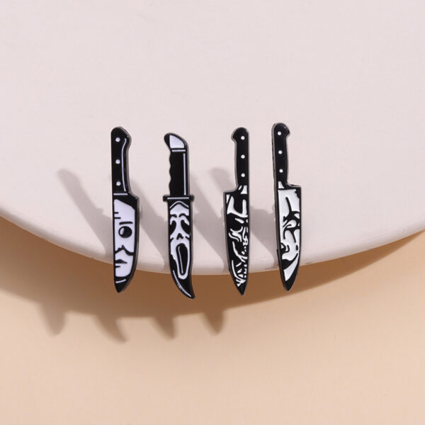 Wholesale Creative Dagger Ghost Face Shape Halloween Skull Metal Brooch