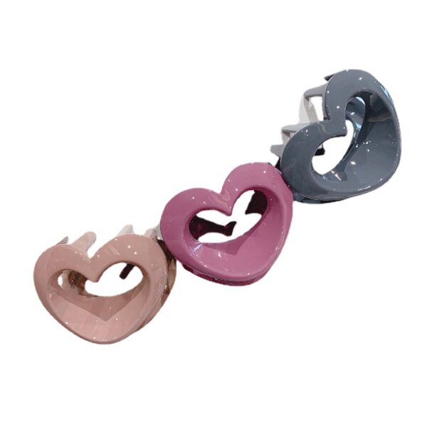 O1CN01UVsGdH1Bs2lVbj3TR_0-0-cib Wholesale Heart Cutout Acrylic Hair Clips