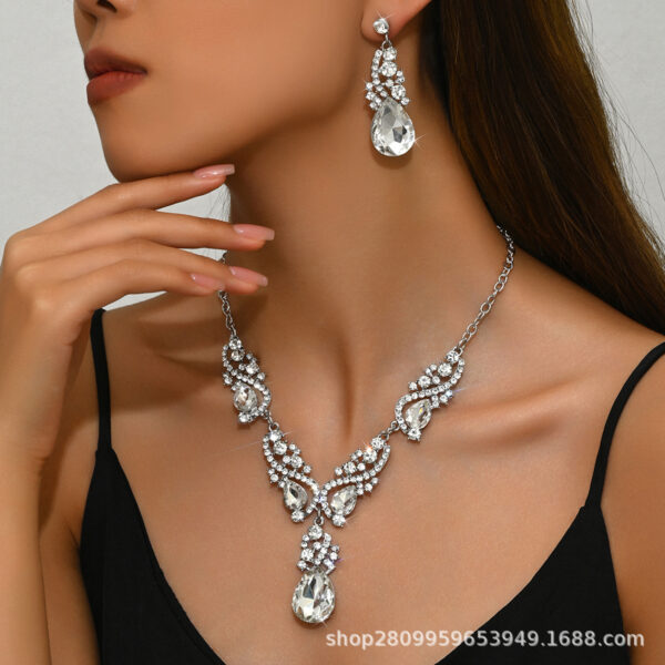 Wholesale Full Diamond Glittering Big Teardrop Retro Earrings Necklace