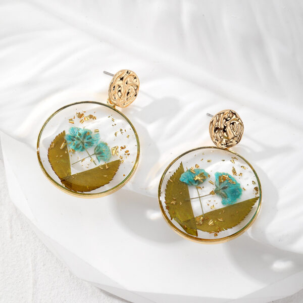 Wholesale Round Tin Foil Drip Glue Dried Flower Pastoral Style Earrings