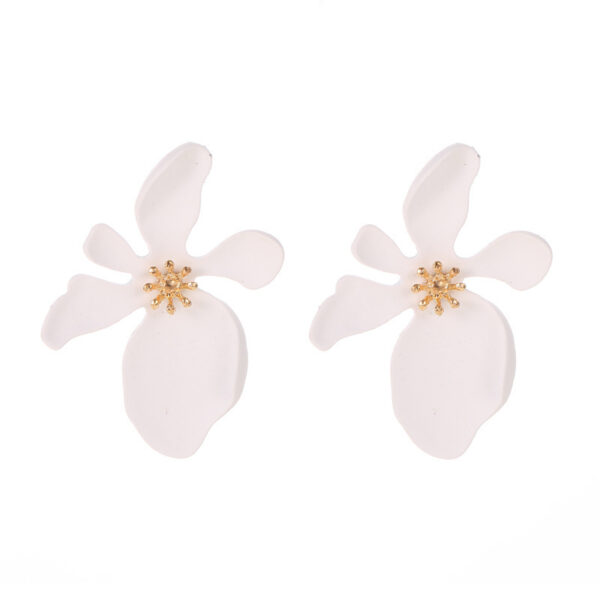 O1CN01V39NFY1g7Yd3Mtc7j_3975744095-0-cib Wholesale 3D Flower Alloy Earrings