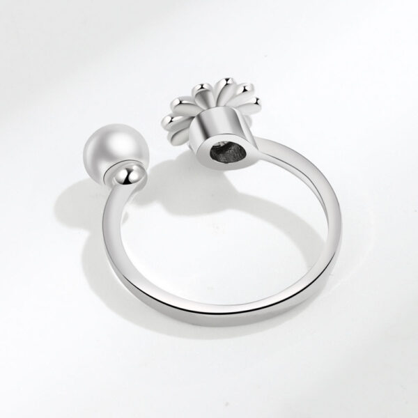 Wholesale Daisy Pearl Copper Rotary Adjustable Rings