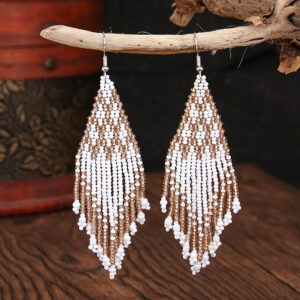 White gold tassel