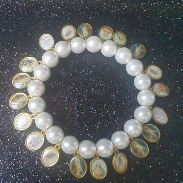 O1CN01VPGNSs23OiqI79KWT_3687567246-0-cib Wholesale Cross Holy Medal Decorated Imitation Pearl Bracelet