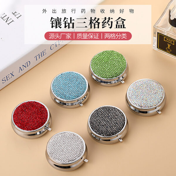 O1CN01VQMAhG1v2GE9sX4Jg_2207794686114-0-cib Wholesale Diamond-encrusted Round Three-compartment Metal Pill Box