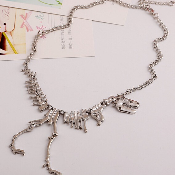 Wholesale Goth Theme Exaggerated Retro Dinosaur Skeleton Alloy Necklace