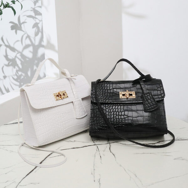 Wholesale PU Crocodile Patterned Small Square Bag Single Shoulder Crossbody Bag