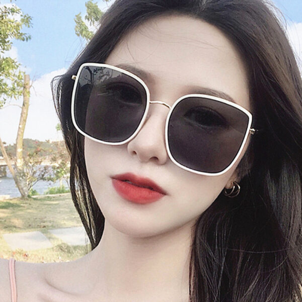 Wholesale UV Protection Large Frame PC Sunglasses