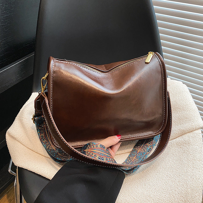 Wholesale Autumn Oil Wax Leather Large Capacity Retro Shoulder Bag