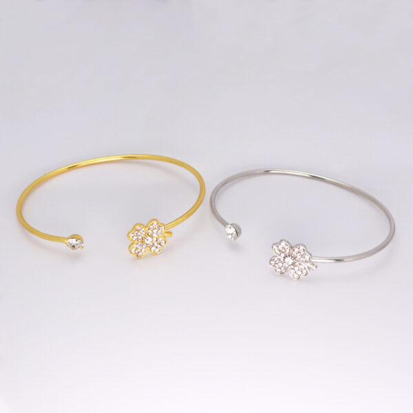 Wholesale Open Four-leaf Clover High-end Bracelet