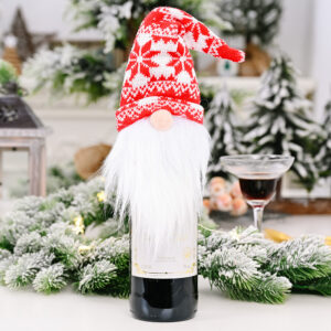 Knitted hat forest Old Man wine set A big snowflake