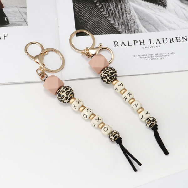 O1CN01WSzl5T1iSkC0XGGj9_3527034412-0-cib Wholesale Mother's Day MAMA Letter Silicone Beads Wrist Keychain