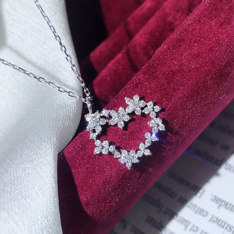 Wholesale Heart Shaped Flowers Inlaid Diamond Zircon Necklaces