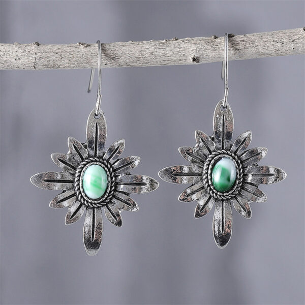 O1CN01WnYqBA2Lo3oBK1gKc_2216053279738-0-cib Wholesale Fashion Bohemian Style Turquoise Daisy Flower Earrings