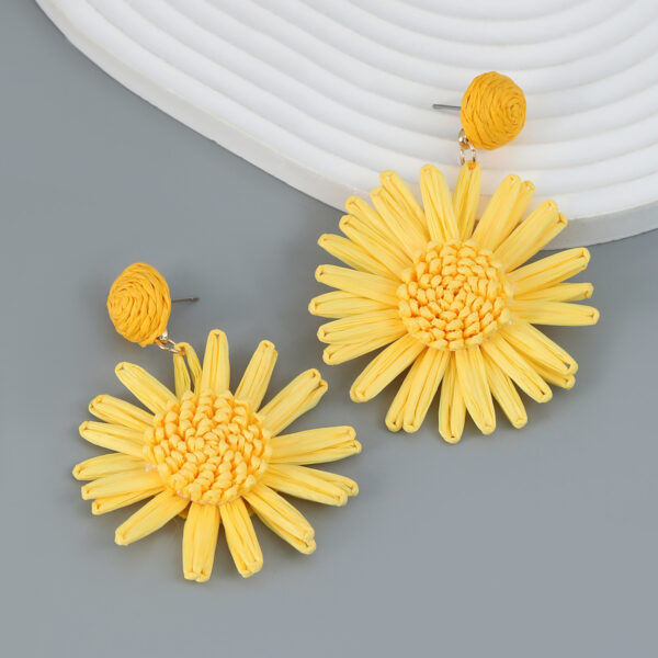 O1CN01WrCSMO2II3CZDbKxg_2473019262-0-cib Wholesale Woven Flower Raffia Earrings