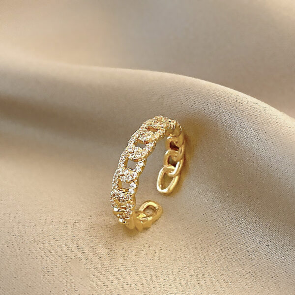 Wholesale Niche Design Geometric Twisted Zirconium Ring