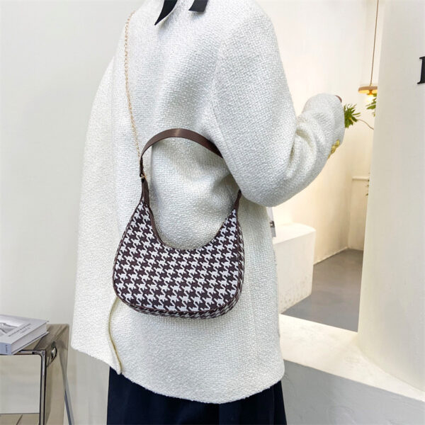 Wholesale Pu Checkerboard Baguette Underarm Bag