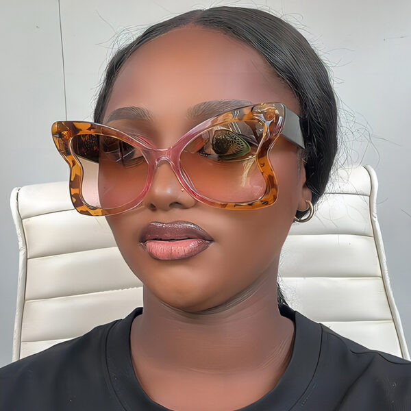 O1CN01Wvdqgu2Dkq5OOejSL_2991398648-0-cib Wholesale PC Retro Butterfly Large Frame Sunglasses