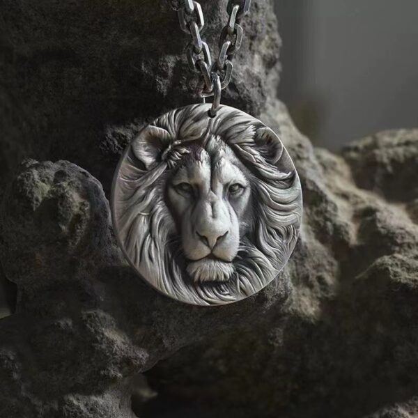 Wholesale Lion Head Pendant Alloy Necklaces