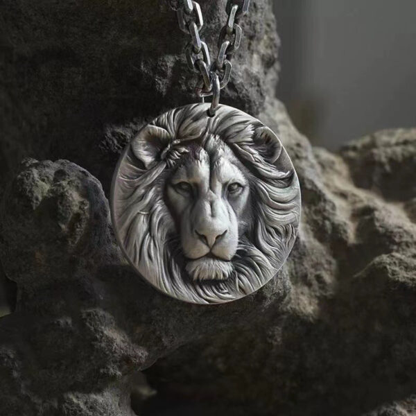 Wholesale Lion Head Pendant Alloy Necklaces
