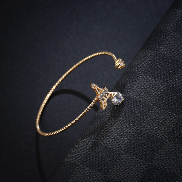 Wholesale Silver Plated Leaf Feather Copper Bracelet