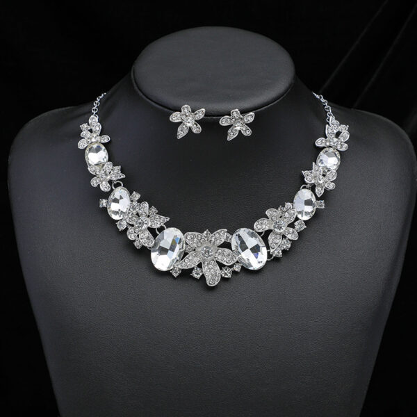 Wholesale Vintage Rhinestone Alloy Long Necklace Earring Set