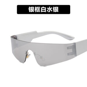 Figure / Silver frame white Mercury