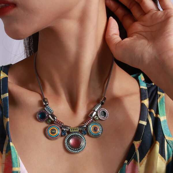 O1CN01XR96Q51vac22YNOPF_2866776189-0-cib Wholesale Alloy Bohemian Geometric Medal Necklace