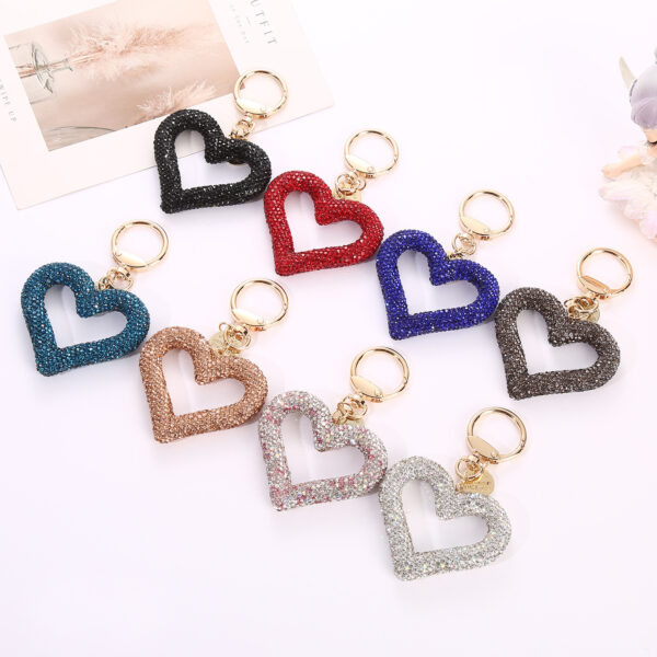 O1CN01XYlZLP2GKDuwiNh9U_2208315888996-0-cib Wholesale Hollow Diamond Heart Key Chain