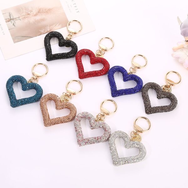 O1CN01XYlZLP2GKDuwiNh9U__2208315888996-0-cib Wholesale Hollow Diamond Heart Key Chain