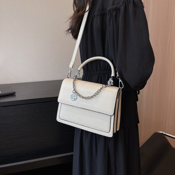 O1CN01Xf06iH1JcUKtXaJqG_3837431049-0-cib Wholesale Portable Small Square Bag Chain Crossbody Bag Shoulder Bag