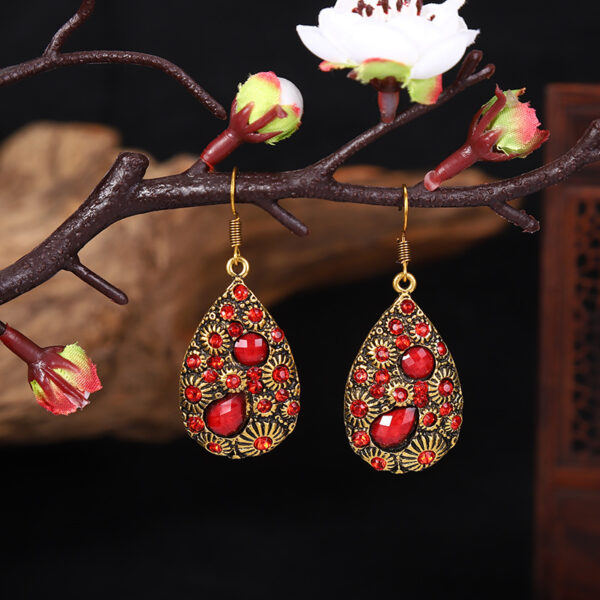 Wholesale Creative Water Drop Gem Set with Diamonds for Ancient Ethnic Style Earrings