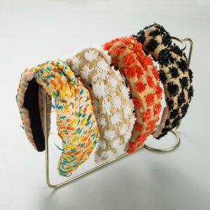 O1CN01Xn11TL2LDsTbN3XZz__2206398079659-0-cib Wholesale Wide Border Braided Flower Fabric Twist Headband