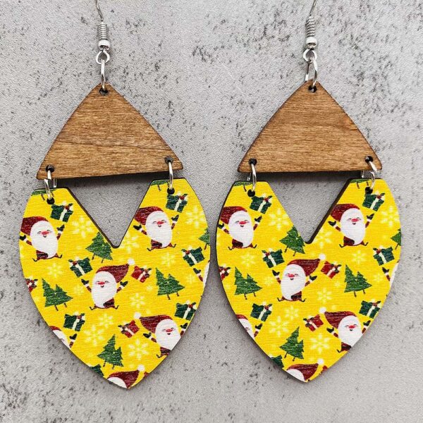 O1CN01XnfQ6K2CFrctHs3oG_2207539588445-0-cib Wholesale Christmas Wooden Christmas Tree Stripe Patchwork Earrings