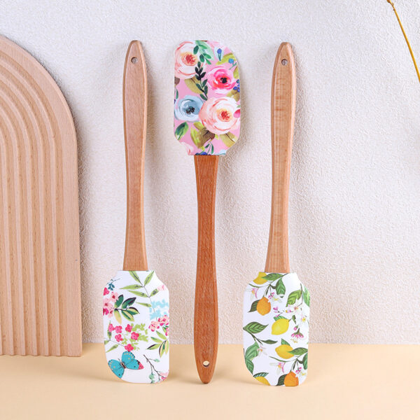 O1CN01XtPOZo2NWm72YXhes_3017369971-0-cib-1 Wholesale Silicone Spatula Split Wooden Handle Cake Cream Spatula