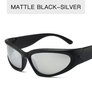 Figure / Sand black and white Mercury