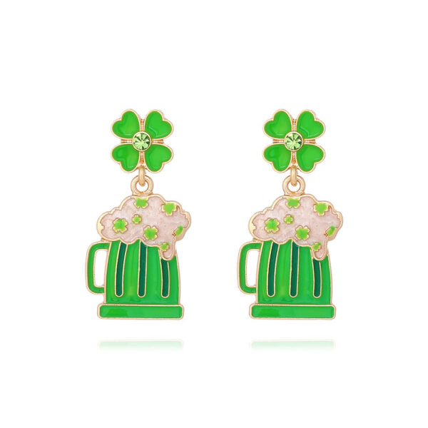 O1CN01XzvX1H2JjMVQypQwD__3025409457-0-cib Wholesale St. Patrick's Four-leaf Clover Alloy Oil-drip Diamond Beer Mug Earrings