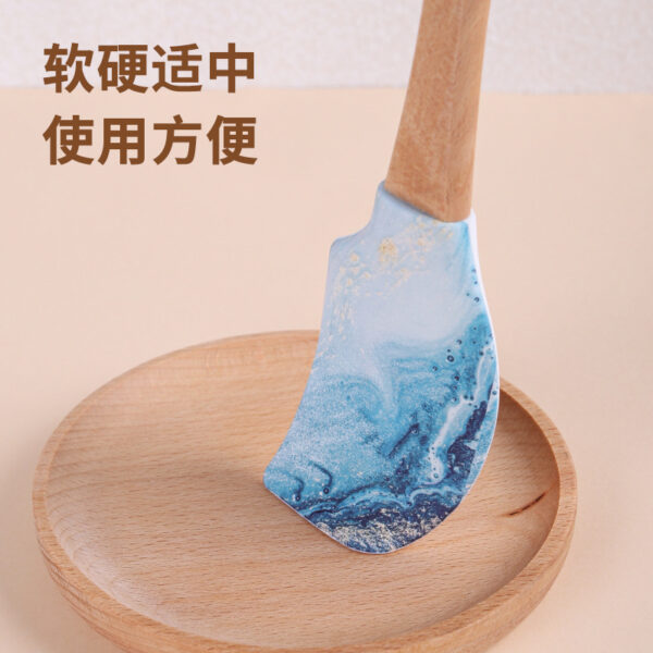 Wholesale Medium Spatula Wooden Handle Baking Tool