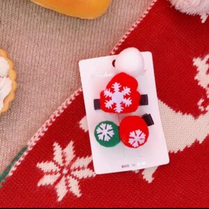Green and red fur ball hat 2-piece set