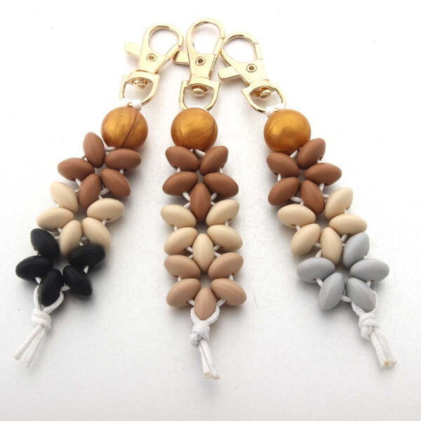 O1CN01YnRsxh1bYW5JEBq8p__2216822363477-0-cib Wholesale Floral Silicone Bead Keychain