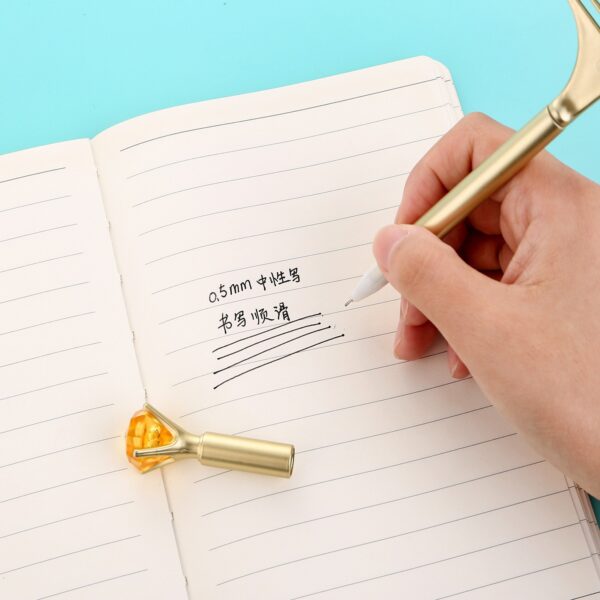 Wholesale Diamond Comb Plastic Ballpoint Pen