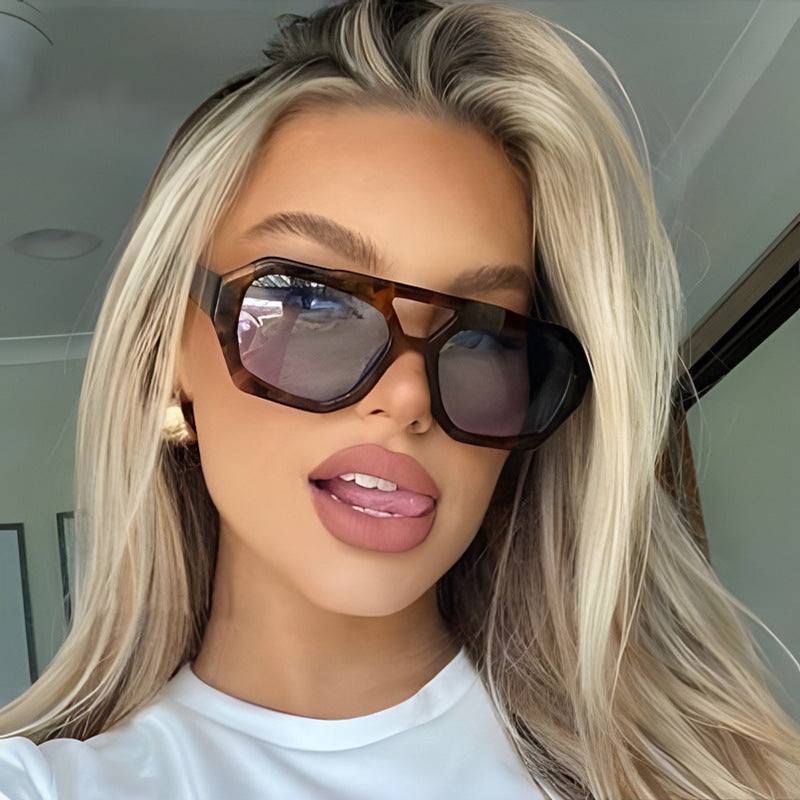 Wholesale of Irregular PC Sunglasses with Double Beams