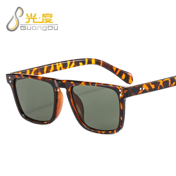 O1CN01Z8plPW1IGfngwK5kb_2731710866-0-cib Wholesale Small Square Frame Retro Rice Nail PC Men's Sunglasses