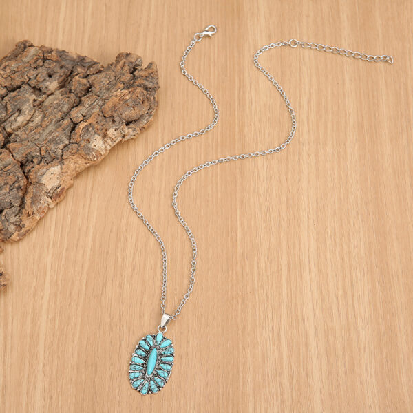 Wholesale Retro Exaggerated Turquoise Alloy Necklaces