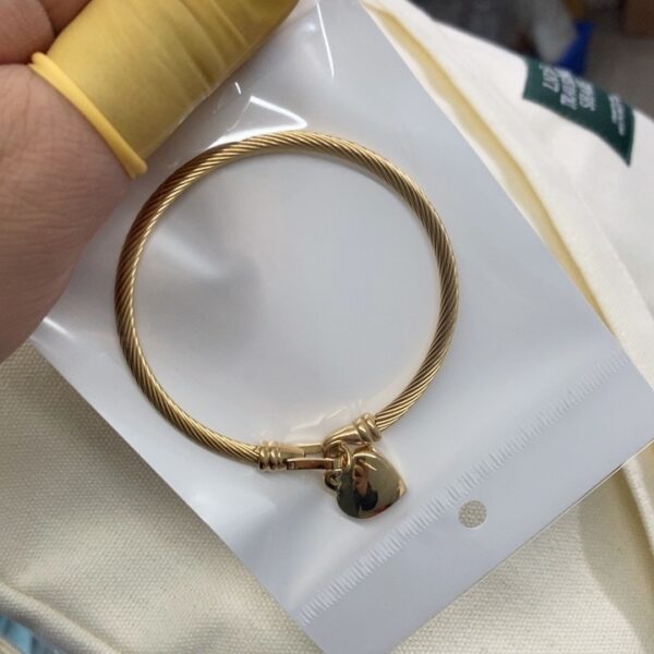 Wholesale Vintage Titanium Steel Peach Heart Bracelet